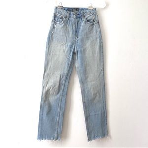 ABERCROMBIE Zoe Natural Rise Ankle Straight Jean